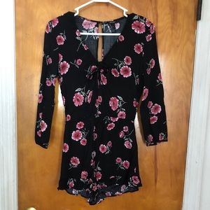 3 quarter sleeve romper